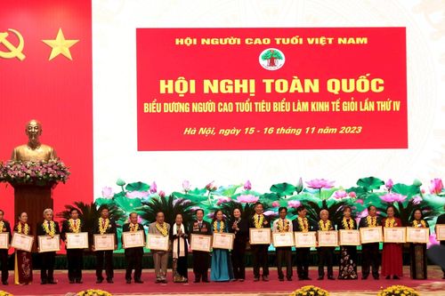 Biểu dương 273 tấm gương người cao tuổi làm kinh tế giỏi toàn quốc