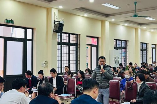 Quận Nam Từ Liêm giải đáp kiến nghị, việc chấp hành pháp luật tại chợ Sáng