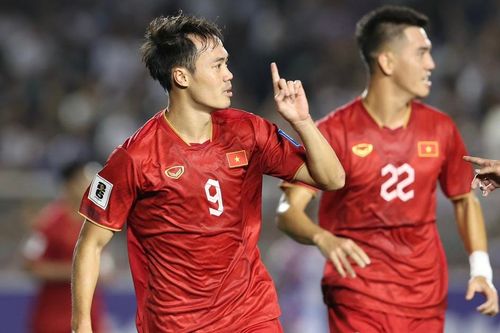 Văn Toàn, Đình Bắc tỏa sáng, Việt Nam khởi đầu như mơ tại vòng loại World Cup 2026