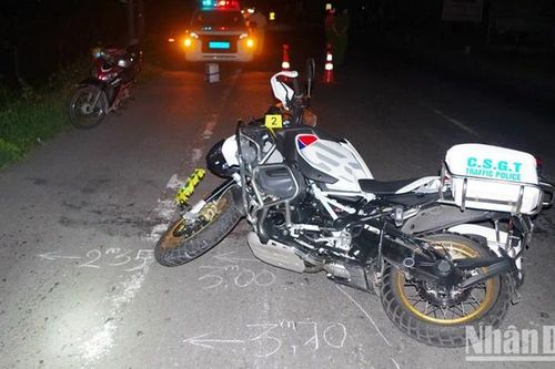Đồng Tháp: Bỏ chạy, tông ngã xe cảnh sát giao thông khi bị kiểm tra