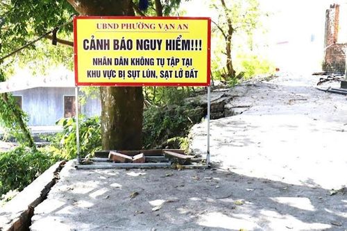 Bắc Ninh công bố tình huống khẩn cấp sự cố đê điều tại phường Vạn An