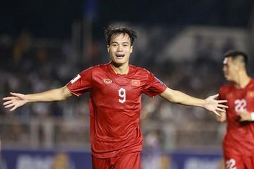 Video bóng đá Việt Nam thắng Philippines 2-0 (vòng loại World Cup 2026)