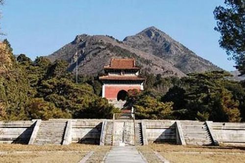 Vì sao lăng mộ nhà Minh tuyệt nhiên không bị trộm xâm phạm?