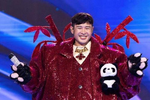 Nghi vấn lộ kết quả chung kết Ca sĩ mặt nạ, Cú Tây Bắc bị chỉ trích