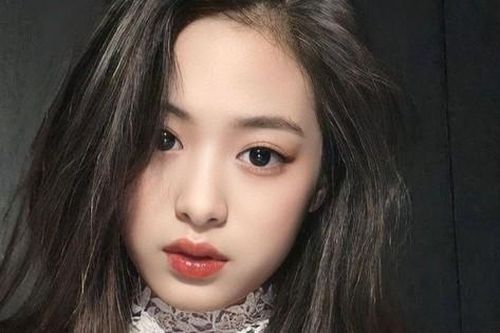 Sóng gió trước thềm ra mắt nhóm nhạc nữ thay thế BlackPink