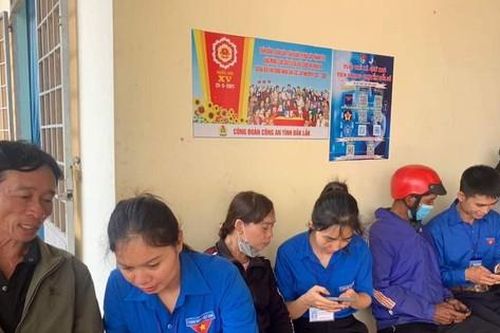 Trang bị kiến thức chuyển đổi số cho thanh niên dân tộc thiểu số