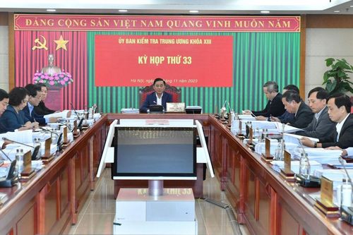 Cục trưởng Cục Thi hành án dân sự TP Cần Thơ bị cách tất cả chức vụ trong Đảng