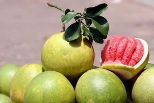 Cách chọn bưởi ngon, chọn quả đầu nhọn hay đầu tròn?