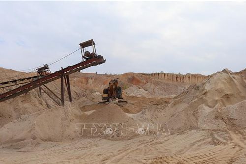 Chuyển Cơ quan Công an điều tra việc bãi cát xã Chu Phan có dấu hiệu bị khai thác trộm