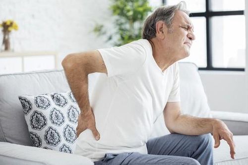 Đau thần kinh tọa vào mùa đông nên làm gì?