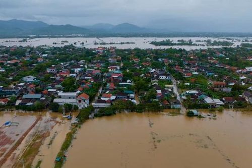 Hơn 17.000 ngôi nhà tại Thừa Thiên Huế ngập trong nước lũ