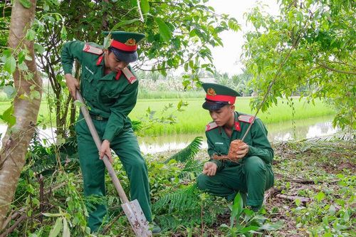 Lữ đoàn anh hùng, 'Đánh giỏi, bắn trúng'