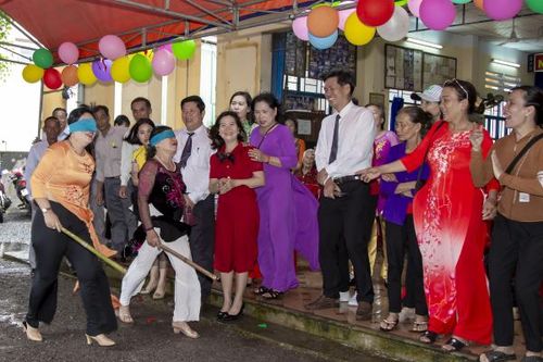 Nhân dân thôn Ngọc Sơn (Ninh An, Ninh Hòa) vui Ngày hội Đại đoàn kết toàn dân tộc