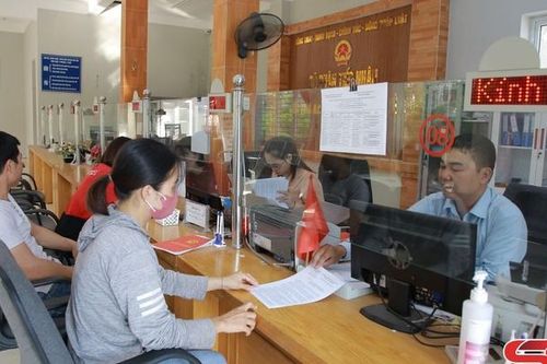 Xây dựng văn hóa công sở vì sự hài lòng của nhân dân
