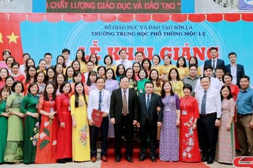 Trường THPT Mộc Lỵ - Hành trình 60 'gieo mầm' tri thức