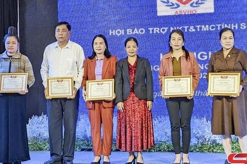 Đẩy mạnh các hoạt động giúp đỡ người khuyết tật và trẻ mồ côi