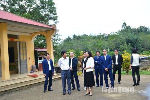 Kiểm tra xây dựng nông thôn mới tại Chiêm Hóa và Sơn Dương