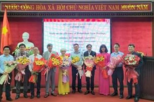 Nghiên cứu sinh quốc tế đầu tiên bảo vệ thành công luận án tiến sĩ cấp Đại học Huế