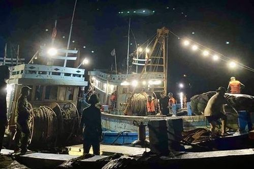 Mạnh tay xử lý, ngăn chặn những 'hung thần' ven biển
