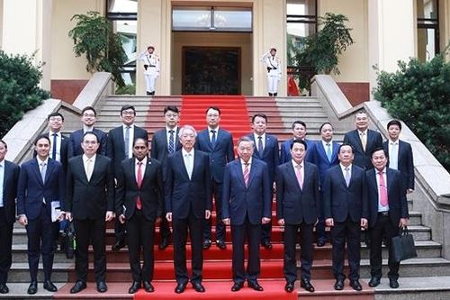 Tăng cường hơn nữa hợp tác với các cơ quan thực thi pháp luật Singapore