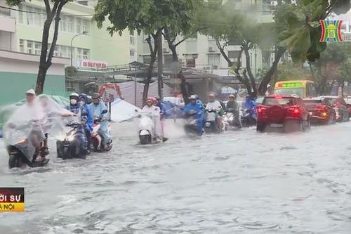 Ngập lụt do mưa lớn ở nhiều tỉnh miền Trung