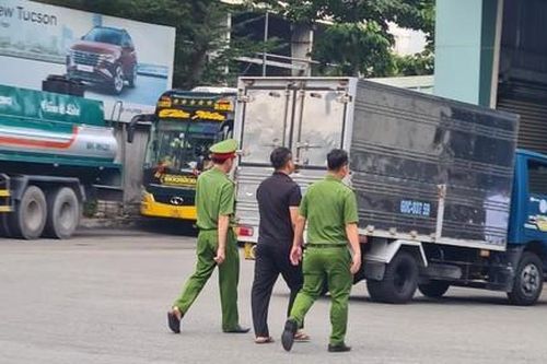 Bắt tạm giam Phó giám đốc Trung tâm Đăng kiểm xe cơ giới Đồng Nai 60-02S