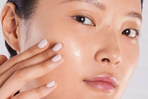 Tại sao da bạn có dầu?