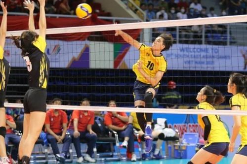 Tin nóng thể thao sáng 17/11: Bích Tuyền rực sáng đưa đội nhà vào bán kết, HLV Philippines khen ĐT Việt Nam