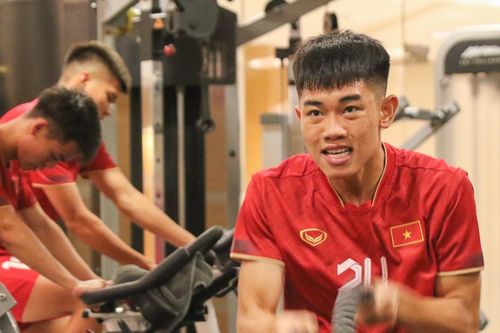 Tin nóng thể thao tối 17/11: ĐT Việt Nam 'luyện công' chờ Iraq, cua rơ số 1 Việt Nam nhận tin cực vui
