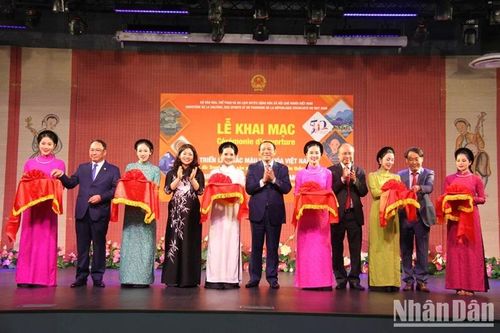 Xúc tiến du lịch và quảng bá văn hóa Việt Nam tại Pháp trong bối cảnh mới