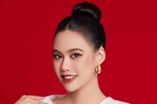 Từ 'Hoa khôi Sư phạm' đến danh hiệu Én Vàng, Thảo Uyên: 'Va chạm sớm cũng là một trong những chìa khóa giúp mình tự tin'