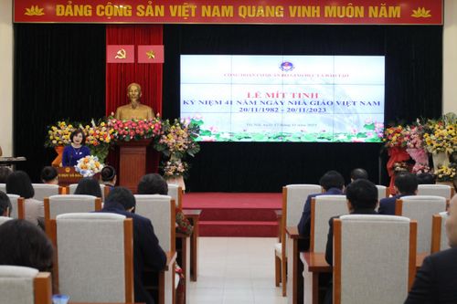 Công đoàn cơ quan Bộ GD&ĐT mít tinh kỷ niệm ngày Nhà giáo Việt Nam