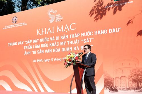 Khai mạc triển lãm 'Sắp đặt nước và Di sản tháp nước Hàng Đậu'