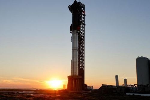 SpaceX hoãn vụ phóng lại siêu tàu vũ trụ Starship đến ngày mai (18/11)
