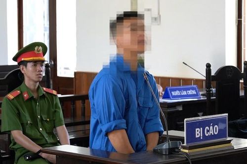 Kon Tum: Cháu giết ông ngoại vì nhắc nhở hay rượu chè