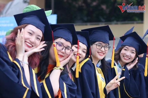 2.000 hồ sơ chọn được 100 em phù hợp và chuyện 'thừa thầy thiếu thợ'