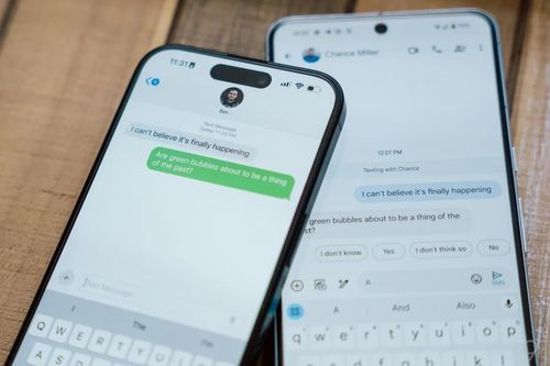 Tin nhắn iPhone sắp hết thời lúc xanh lá, lúc xanh dương