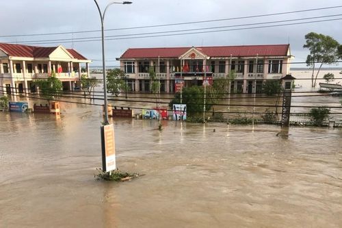 Tìm thấy thi thể 2 người bị lũ cuốn mất tích ở Huế