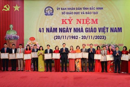Bắc Ninh kỷ niệm 41 năm Ngày Nhà giáo Việt Nam