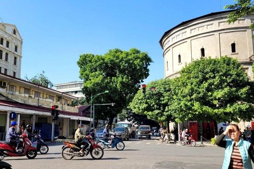 Có gì bên trong Tháp nước 130 năm tuổi trên phố Hàng Đậu