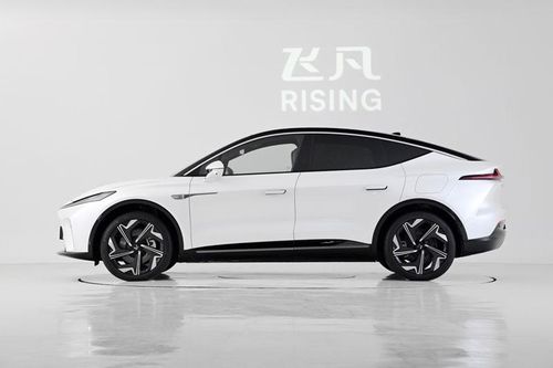 SUV coupe công suất 544 mã lực, nội thất sang chảnh, giá hơn 600 triệu đồng