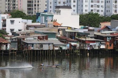 TPHCM tăng tốc di dời nhà ven và trên kênh, rạch