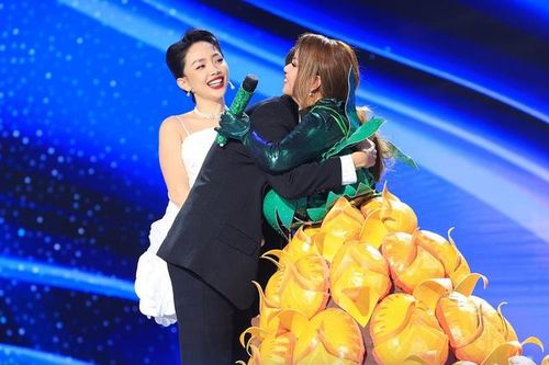 Bán kết 'Ca sĩ mặt nạ': Dứa Minh Tinh lộ diện, Top 3 sẽ cởi mặt nạ tại đêm concert