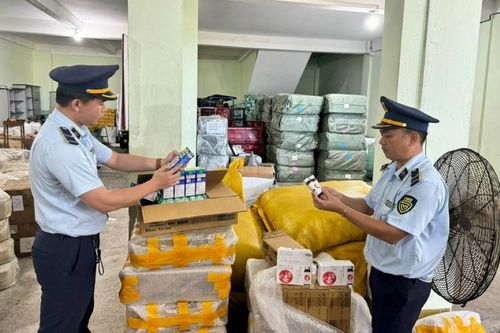2 tấn bột tăng lực, nhiều thực phẩm chức năng nhập lậu