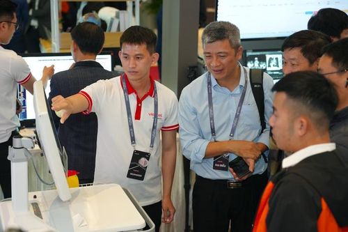 90-95% dữ liệu đang tồn tại trên thế giới được tạo ra trong 3 năm qua