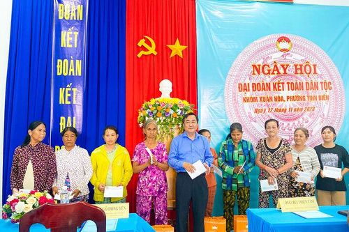 Ngày hội 'Đại đoàn kết toàn dân tộc' năm 2023, tại khóm Xuân Hòa