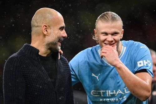 Bậc thầy kiểm soát bóng Pep Guardiola từ Barcelona đến Manchester City