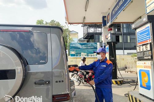 Sẽ điều chỉnh giá bán lẻ xăng dầu vào thứ năm hàng tuần