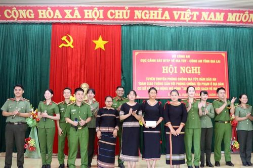 Tuyên truyền phòng-chống ma túy tại huyện Đức Cơ