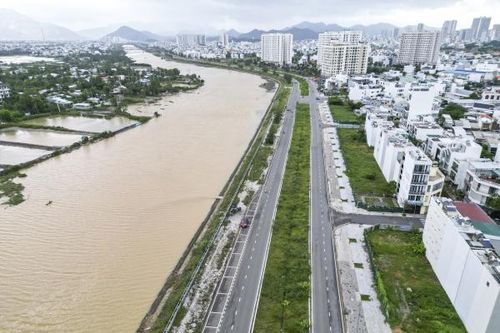 Dự án Đường Vành đai 2: Thống nhất bàn giao dải phân cách giữa để trồng cây xanh